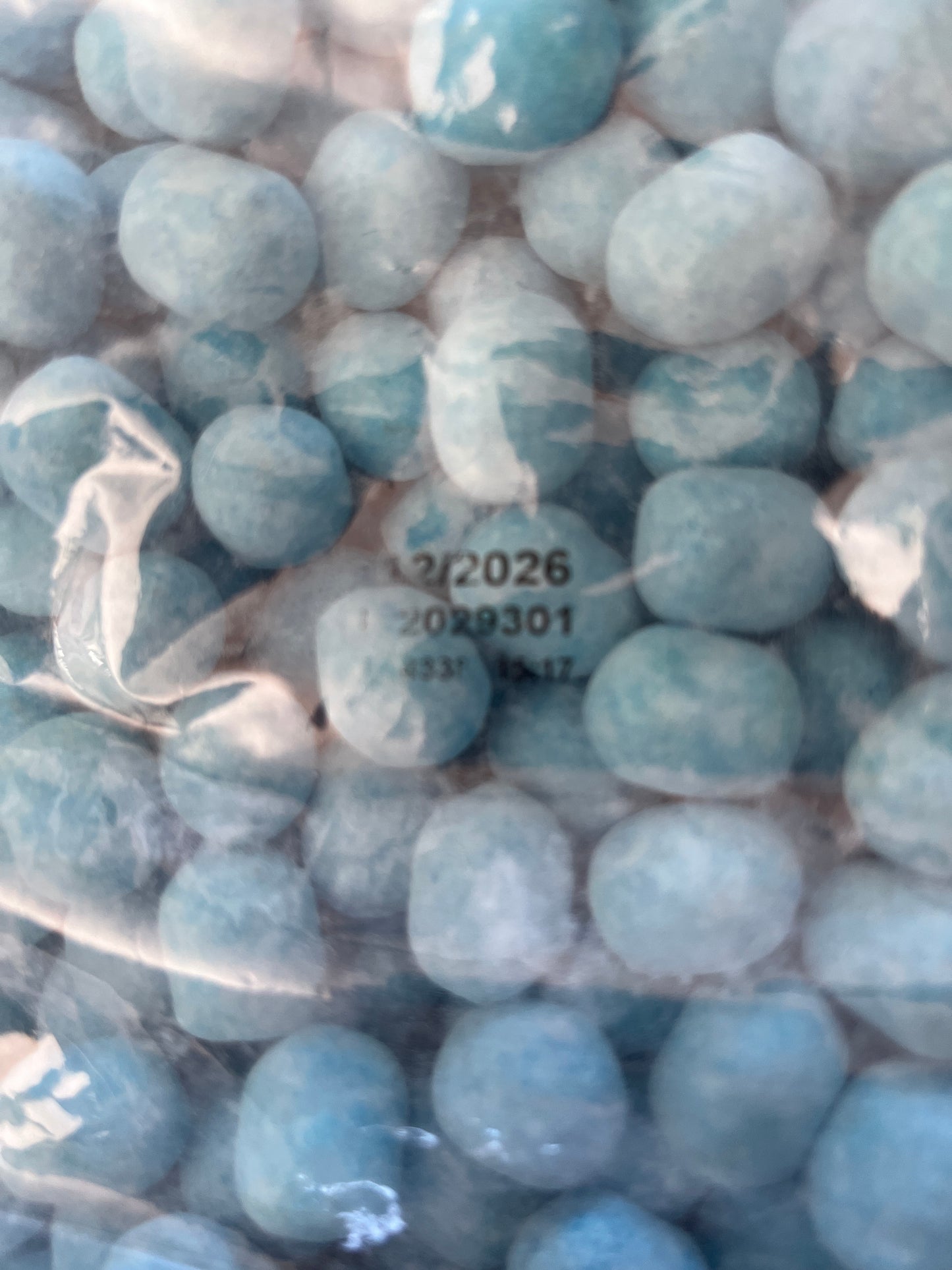 Karaneige Framboise Verquin confiseur 04/2027 Numéro de lot : L 2030936 ( 100 grammes )